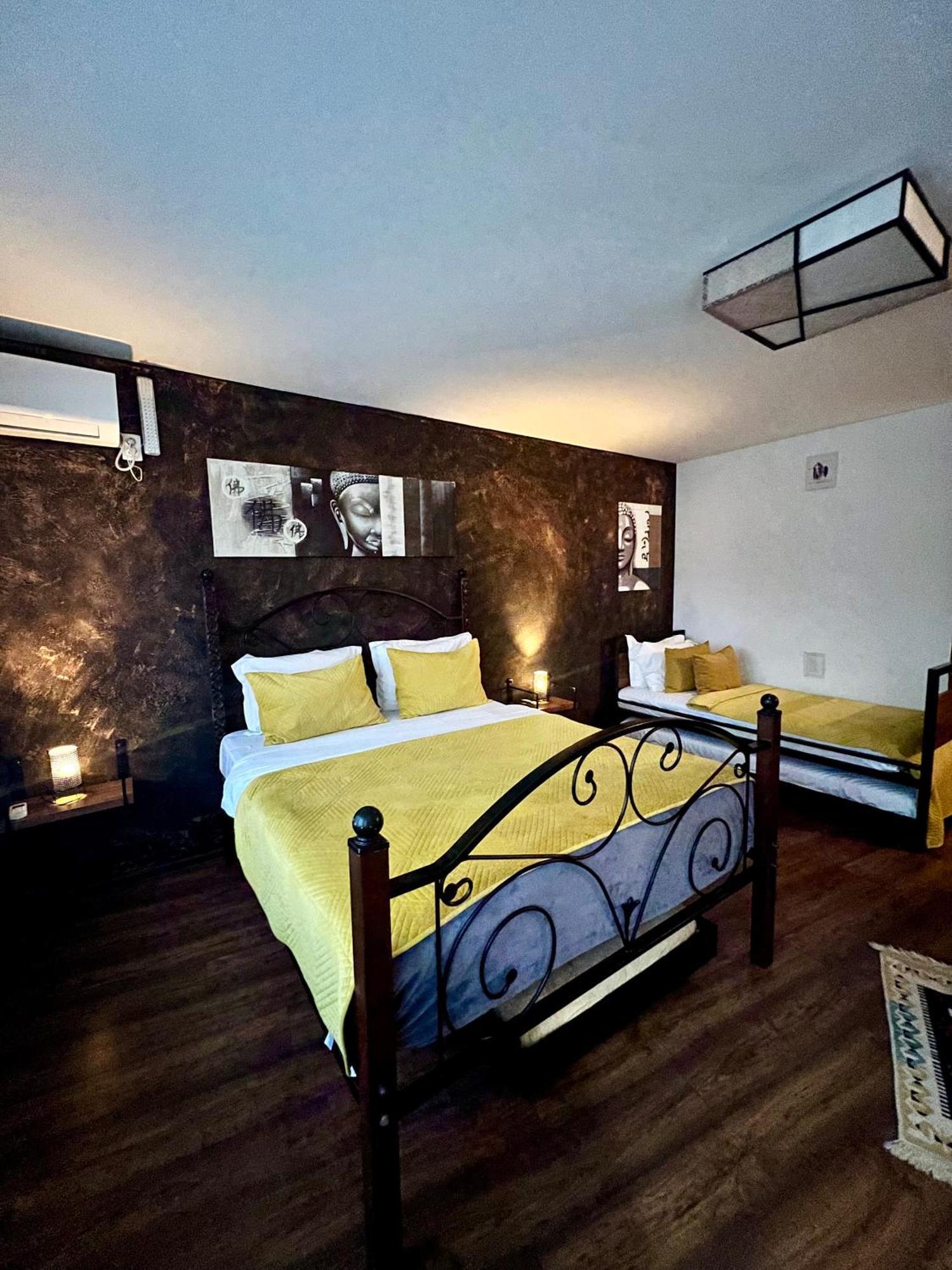 פריזרן Hotel Fjorr מראה חיצוני תמונה
