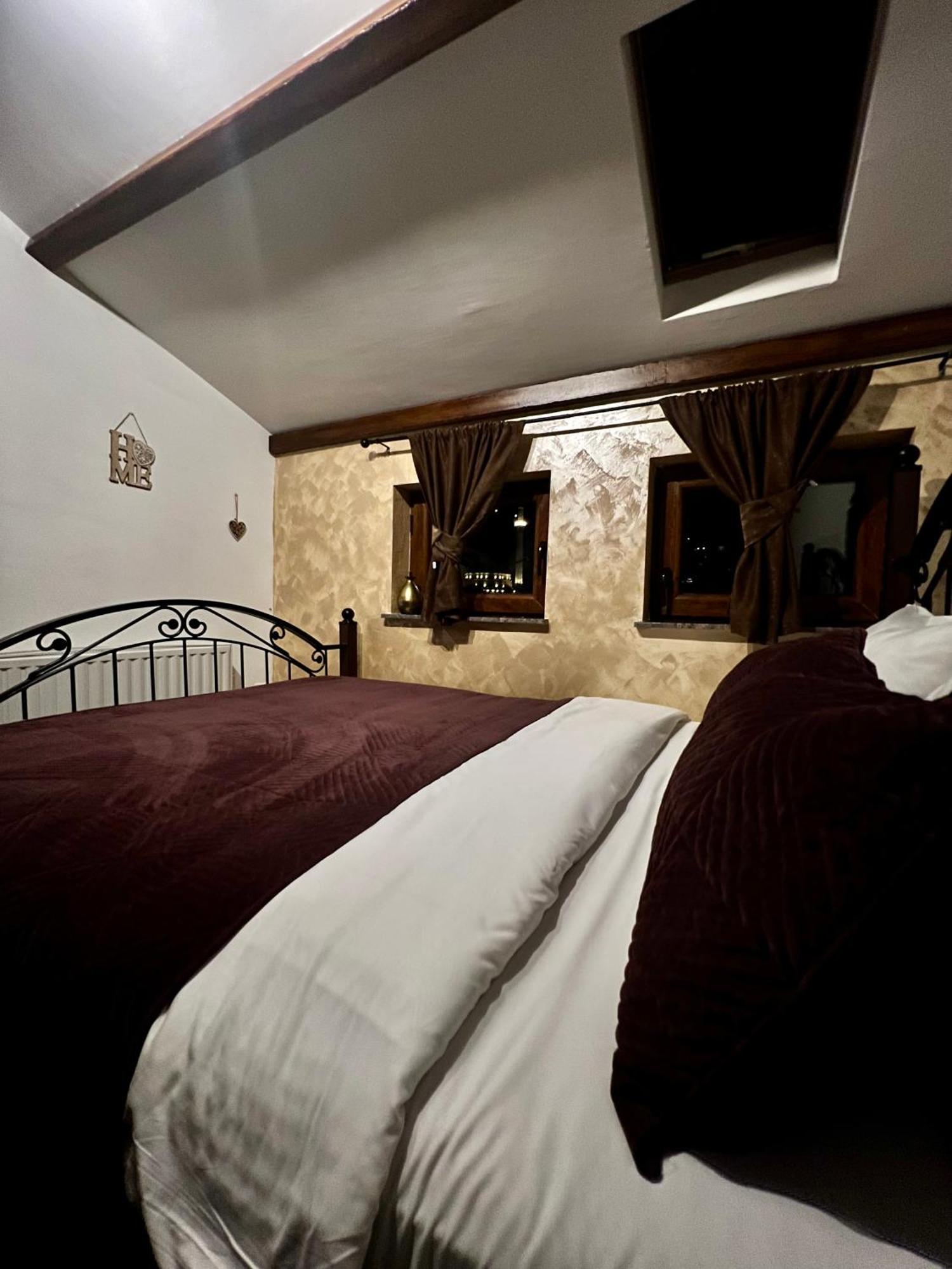 פריזרן Hotel Fjorr מראה חיצוני תמונה