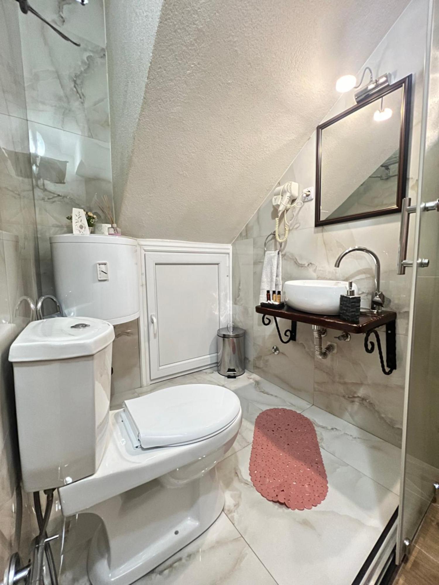 פריזרן Hotel Fjorr מראה חיצוני תמונה