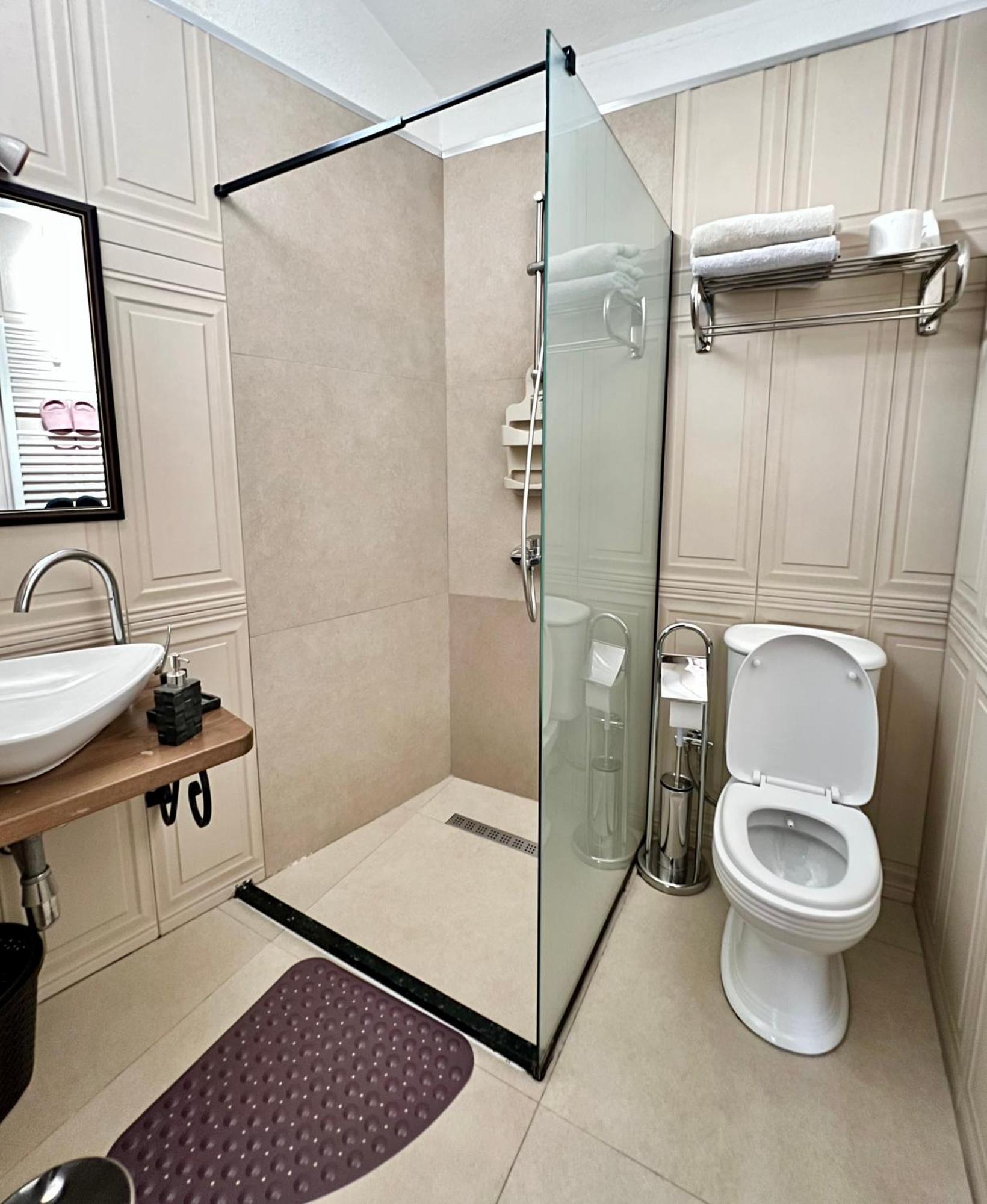 פריזרן Hotel Fjorr מראה חיצוני תמונה